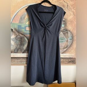 Patagonia Knot Neckline Stretchy Dress size small